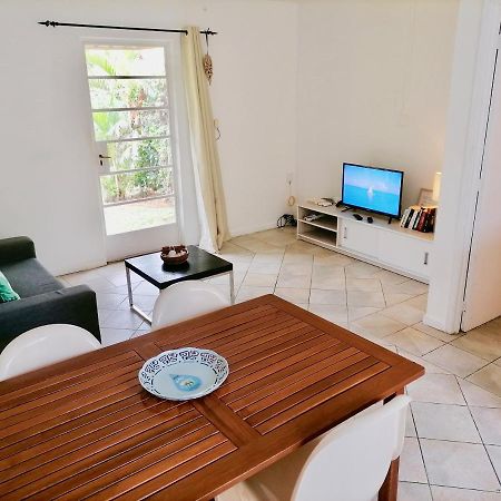 Beachfront 2 Bedroom-House - Tilacaze Flic-en-Flacq Esterno foto