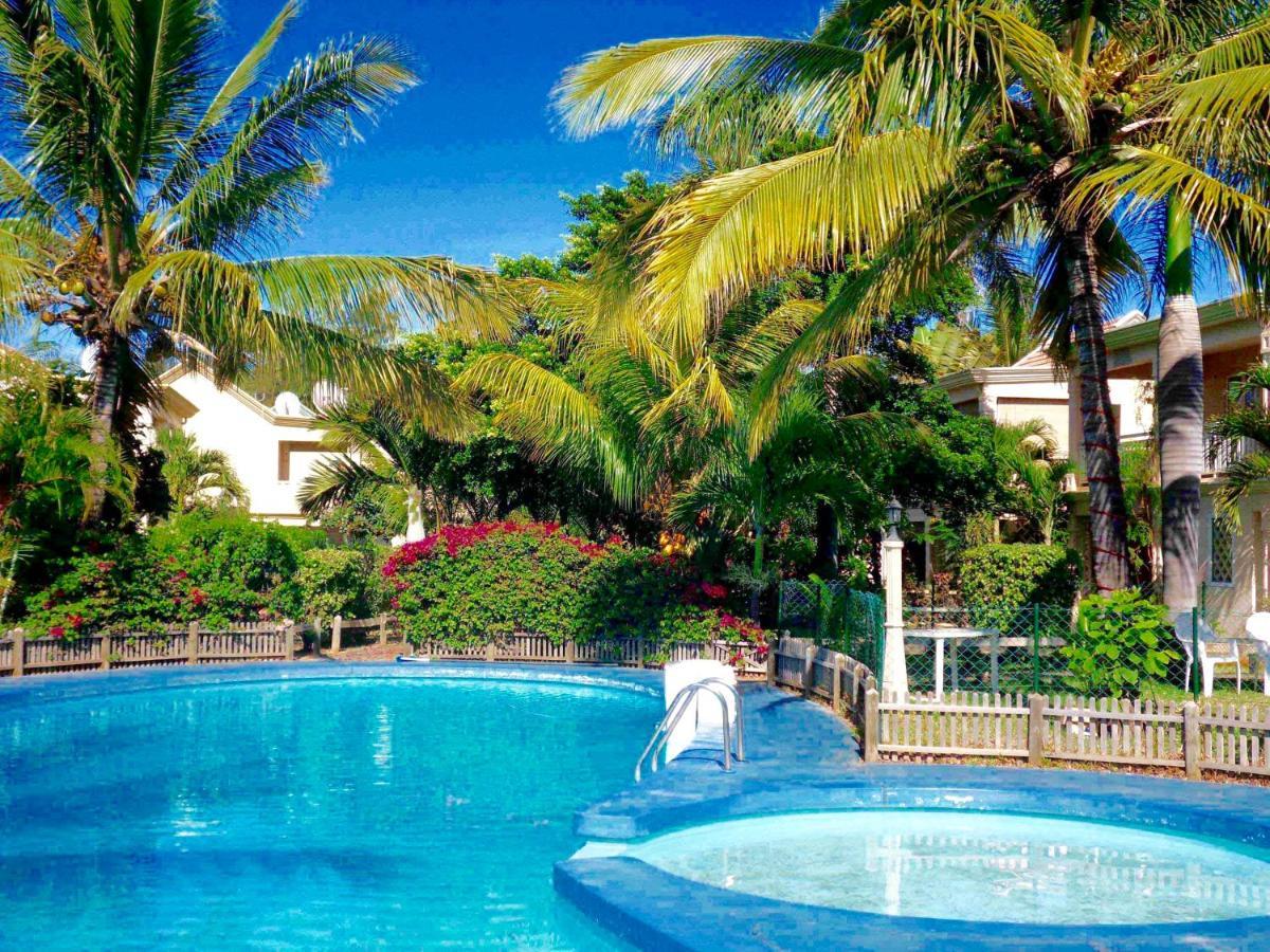 Beachfront 2 Bedroom-House - Tilacaze Flic-en-Flacq Esterno foto