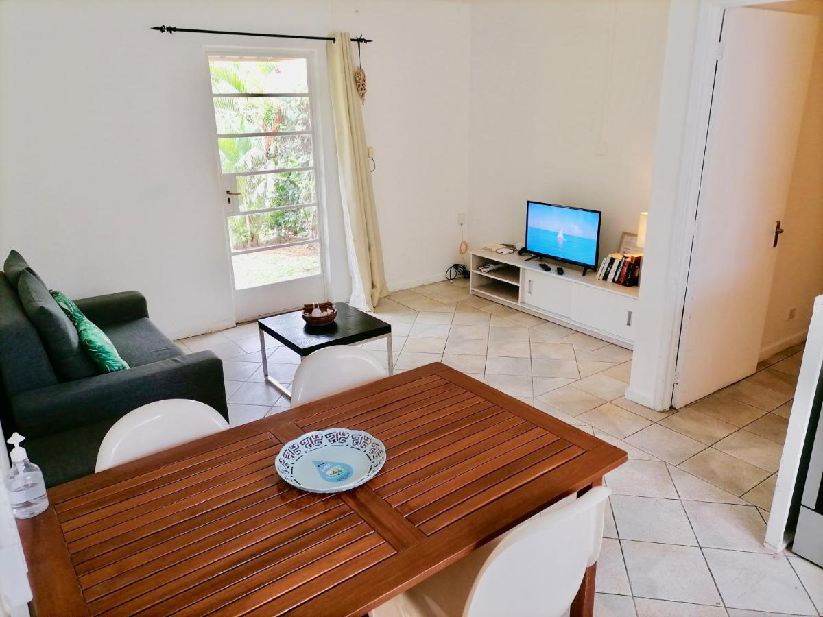 Beachfront 2 Bedroom-House - Tilacaze Flic-en-Flacq Esterno foto