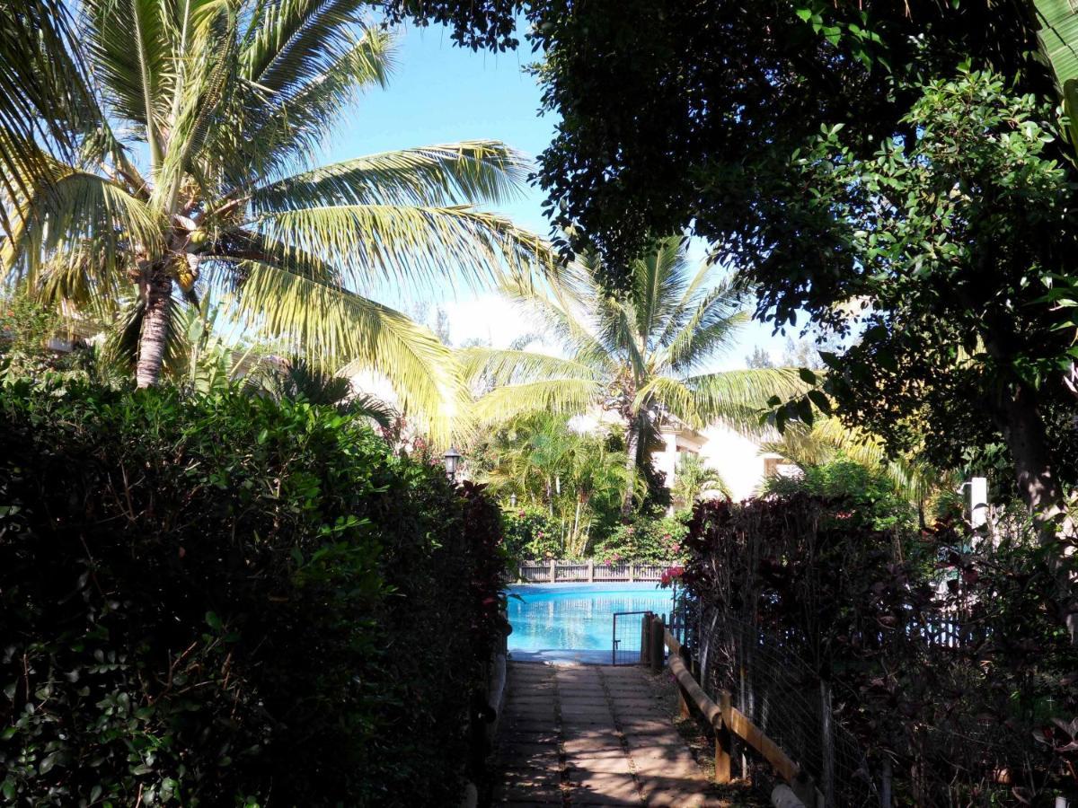 Beachfront 2 Bedroom-House - Tilacaze Flic-en-Flacq Esterno foto